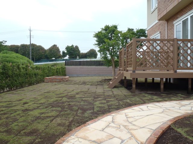 ウッドデッキ